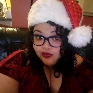 Meet your Posher, Carla